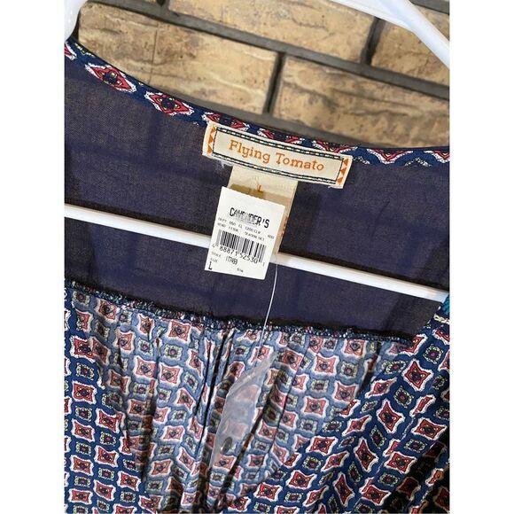 Nwt Flying Tomato Women’s Blouse - Picture 3 of 6